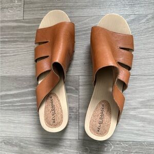 Kelsi Dagger Brooklyn Women's Tan Slide Sandals 11